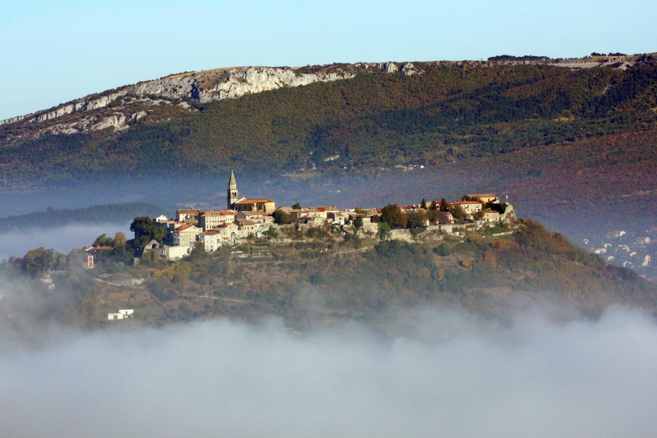 Apartment Bastion Buzet Exterior photo